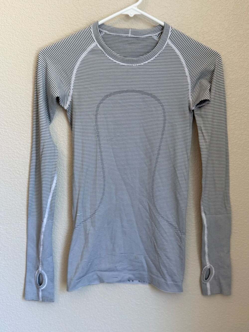 Lululemon Swiftly Tech Long Sleeve Size 2